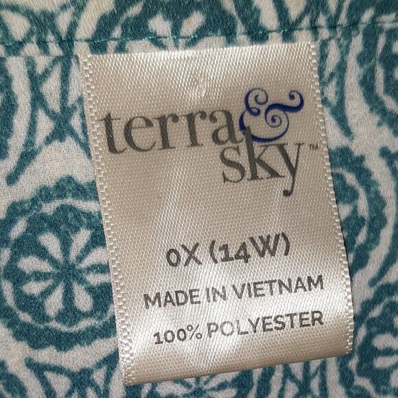 Terra & Sky womans blouse size 0X [14w]  color cool water - Picture 5 of 7